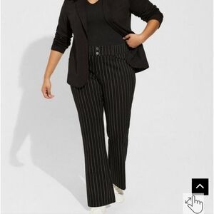 🆕️ 22W BLACK PINSTRIPE TROUSER BOOT PONTE MID-RISE PANT-